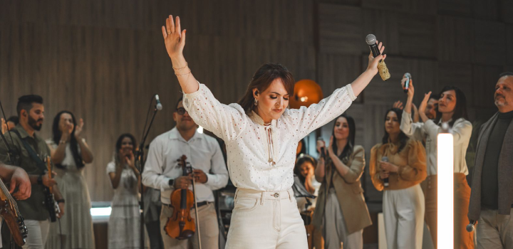 A cantora Mariana Bonatto. Foto: Divulgação.