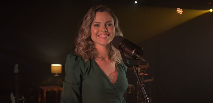 A cantora gospel Ellen Lizz. Foto: Divulgação.