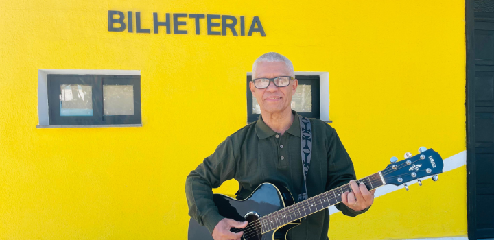 O cantor gospel Roberto Dom. Foto: Divulgação.