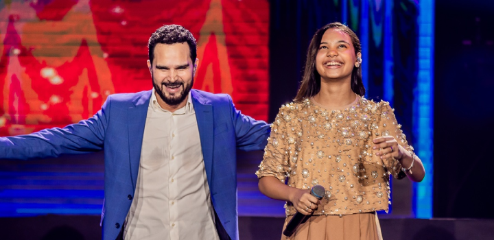 Os cantores Luciano Camargo e Maria Marçal. Foto: Divulgação.